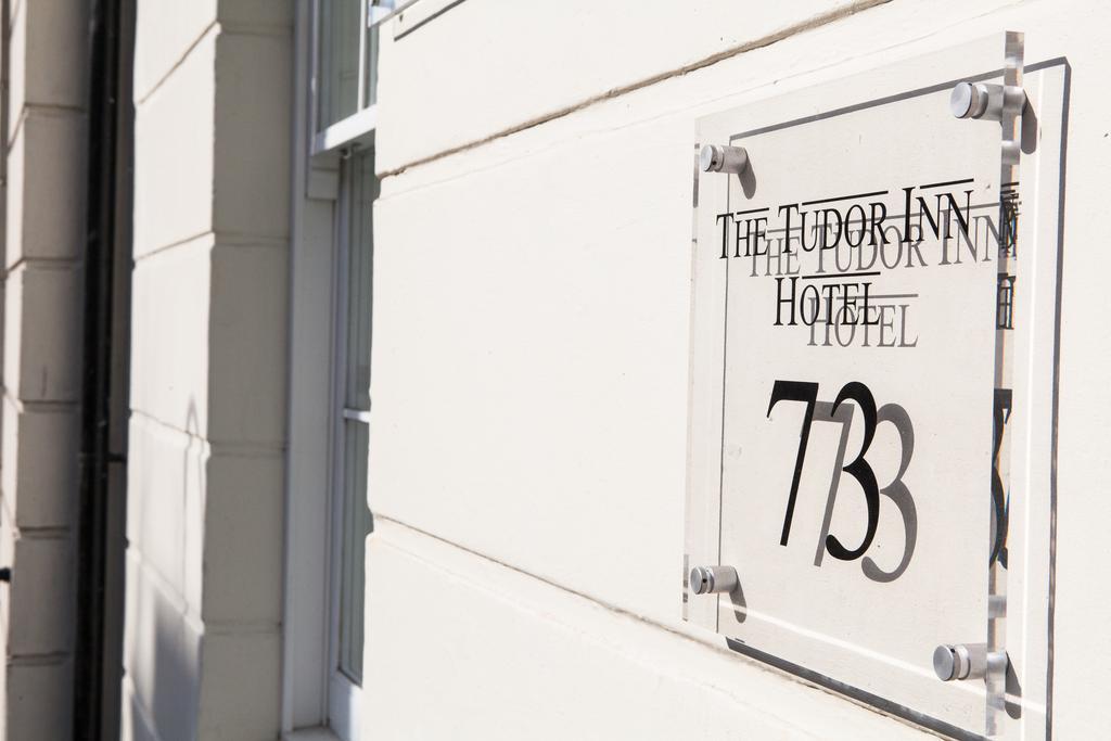 The Tudor Inn Hotel Londyn Zewnętrze zdjęcie